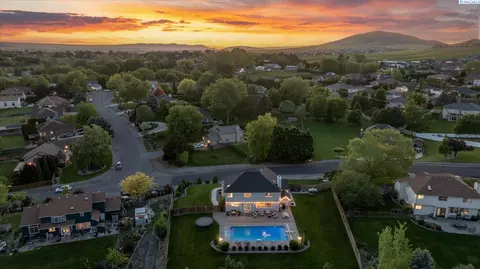 2780 Lapierre Canyon Dr, Kennewick, WA 99338