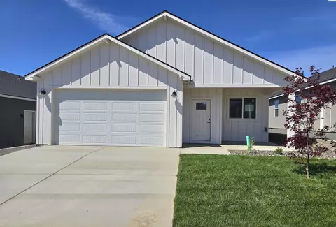 3640 Nuthatch St #LOT 210, Richland, WA 99352