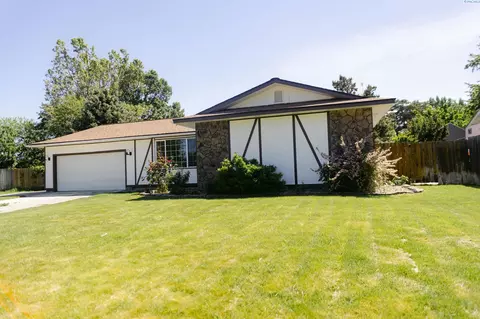 5015 W 6th Pl, Kennewick, WA 99336