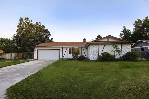 5015 W 6th Pl, Kennewick, WA 99336