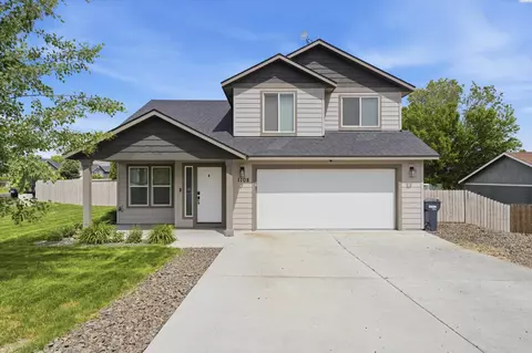 1108 Neptune Ave, Benton City, WA 99320