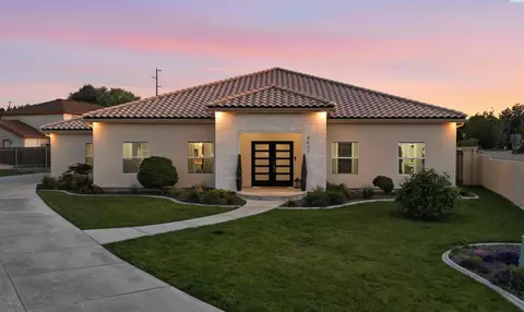 9021 W Rio Grande Ave, Kennewick, WA 99336