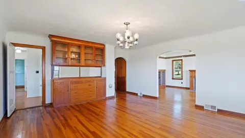 Living - 411 Moon Rd, Connell, WA 99326 photo 6 of 7
