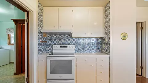 Kitchen - 411 Moon Rd, Connell, WA 99326 photo 3 of 3