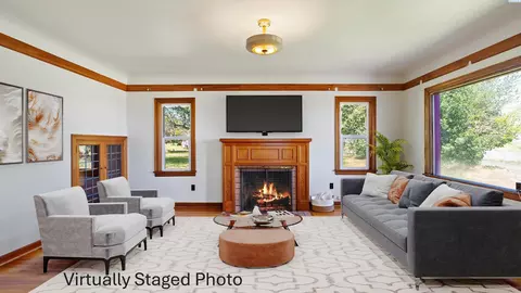 Living - 411 Moon Rd, Connell, WA 99326 photo 1 of 7