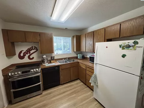 Kitchen - 2005 NE Terre View Dr A7 #A-7, Pullman, WA 99163 photo 1 of 2