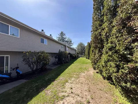 Exterior - 2005 NE Terre View Dr A7 #A-7, Pullman, WA 99163 photo 2 of 3