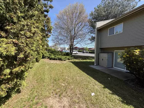 Exterior - 2005 NE Terre View Dr A7 #A-7, Pullman, WA 99163 photo 3 of 3