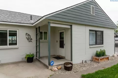 22 N Williams St, Kennewick, WA 99336