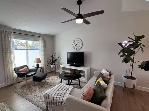 Living - 1525 NW Valhalla Dr, Pullman, WA 99163 photo 1 of 2