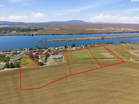 7198 Columbia River Rd, Pasco, WA 99301
