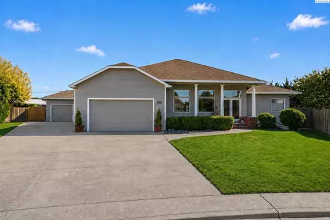 2802 W 38th Ct, Kennewick, WA 99338