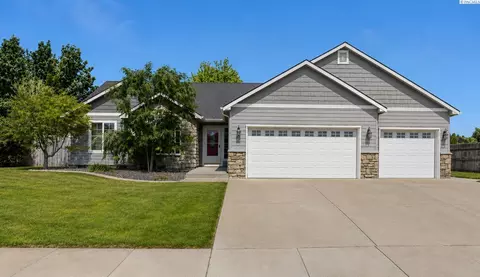 4203 Valencia Dr, Pasco, WA 99301