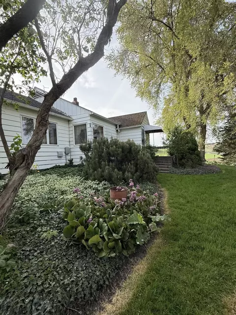 9152 Sr 23, Saint John, WA 99171