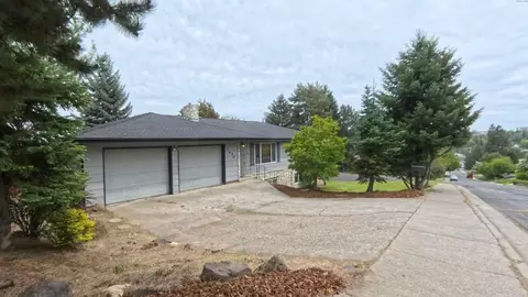 1450 NW Deane St, Pullman, WA 99163