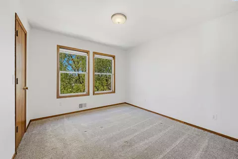 Bedroom - 710 SW Staley Dr, Pullman, WA 99163 photo 4 of 5