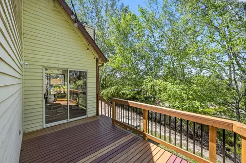 Exterior - 710 SW Staley Dr, Pullman, WA 99163 photo 4 of 6