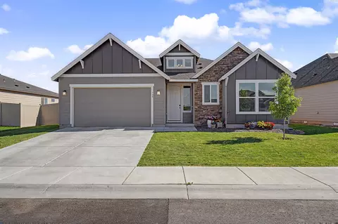738 NE I St, Quincy, WA 98848