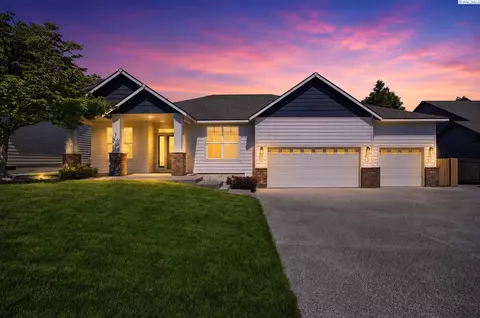 2794 Sawgrass Lp, Richland, WA 99354