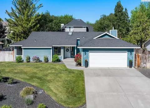 1325 Adair Dr, Richland, WA 99352