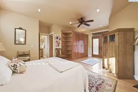 920 SW Center St, Pullman, WA 99163 photo 16