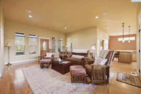 920 SW Center St, Pullman, WA 99163 photo 10