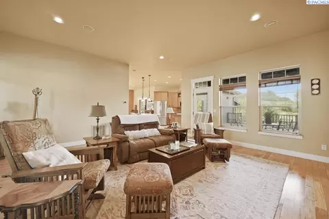 920 SW Center St, Pullman, WA 99163 photo 8