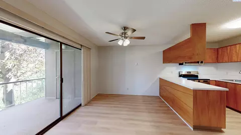 Dining - 1220 NW State St #28, Pullman, WA 99163 photo 1 of 1
