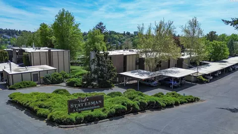 1220 NW State St #28, Pullman, WA 99163