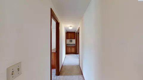 Entry Way - 760 SE Greenhill Ct, Pullman, WA 99163 photo 1 of 1
