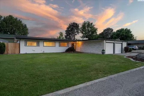 803 W 25th Ave, Kennewick, WA 99337