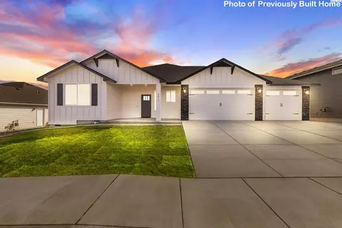 7204 W 31st Pl, Kennewick, WA 99338