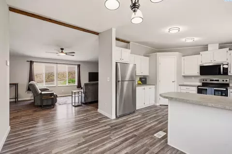2771 Rogers Rd, Saint John, WA 99171 photo 8