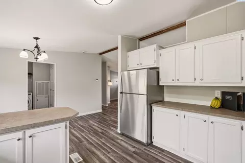 2771 Rogers Rd, Saint John, WA 99171 photo 9