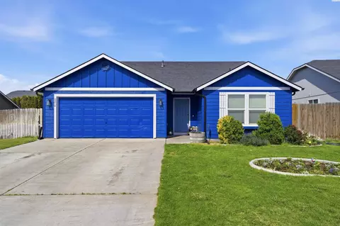 6214 Robert Wayne Dr, Pasco, WA 99301