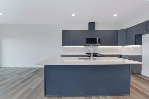 4537 Road 114, Pasco, WA 99301