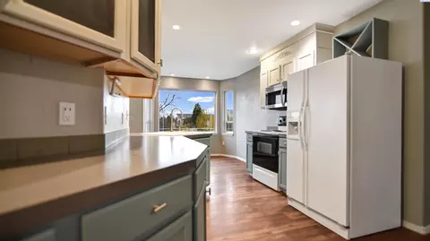 Kitchen - 305 E Ledbetter, Colfax, WA 99111 photo 1 of 1