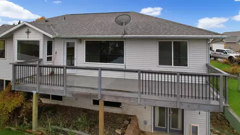 Exterior - 305 E Ledbetter, Colfax, WA 99111 photo 3 of 5