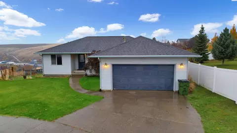 Exterior - 305 E Ledbetter, Colfax, WA 99111 photo 1 of 5