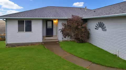 305 E Ledbetter, Colfax, WA 99111