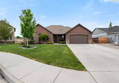 275 Canyon Rim Ct, Richland, WA 99352