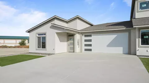 1109 Fairhaven Loop, Richland, WA 99352
