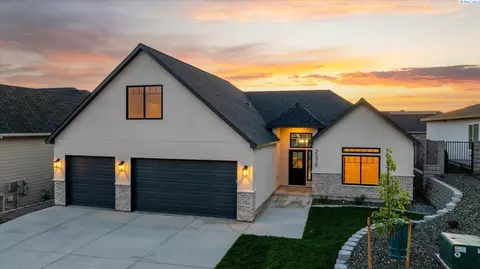 2379 Upriver Ave, Richland, WA 99352
