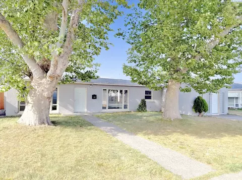 309 E 2nd Ave, Kennewick, WA 99336