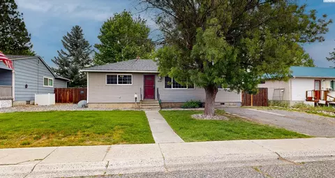 2024 Newcomer Ave, Richland, WA 99354