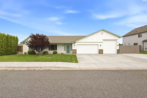 6211 Somerset Ln, Pasco, WA 99301