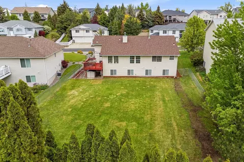 View/Area - 445 Thomas St, Pullman, WA 99163 photo 1 of 6