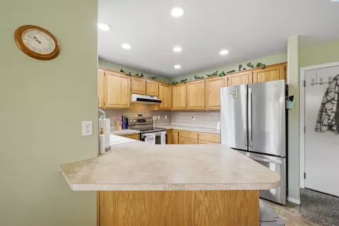Kitchen - 445 Thomas St, Pullman, WA 99163 photo 2 of 3