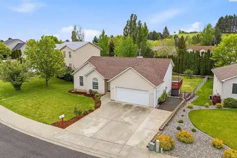 View/Area - 445 Thomas St, Pullman, WA 99163 photo 6 of 6