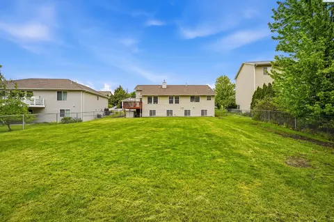 Exterior - 445 Thomas St, Pullman, WA 99163 photo 6 of 9